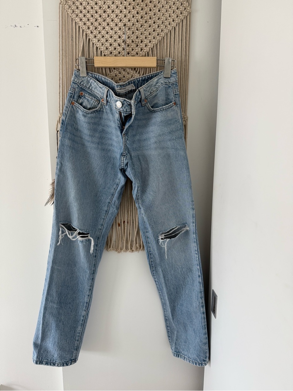 Garage Light Wash Straight Leg Jeans with Knee Rips